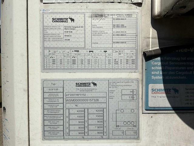 2016 schmitz cargobull scb*s3b 3-assige koeloplegger met laadklep - afbeelding 2 van  9