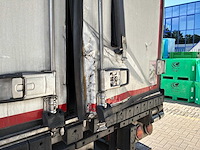 2016 schmitz cargobull scb*s3b 3-assige koeloplegger met laadklep - afbeelding 7 van  9