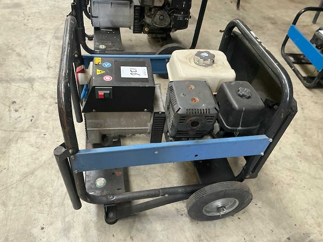 2016 sdmo hx7500t 7,5kva benzine aggregaat - afbeelding 5 van  12
