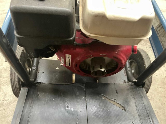 2016 sdmo hx7500t 7,5kva benzine aggregaat - afbeelding 12 van  12