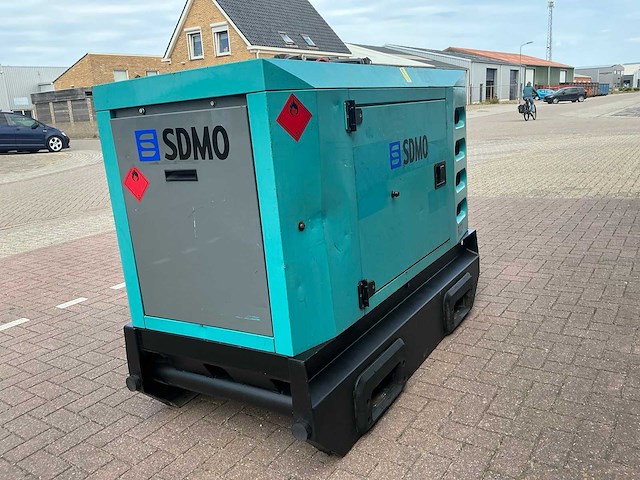 2016 sdmo r22c2 stroomgenerator - afbeelding 15 van  17