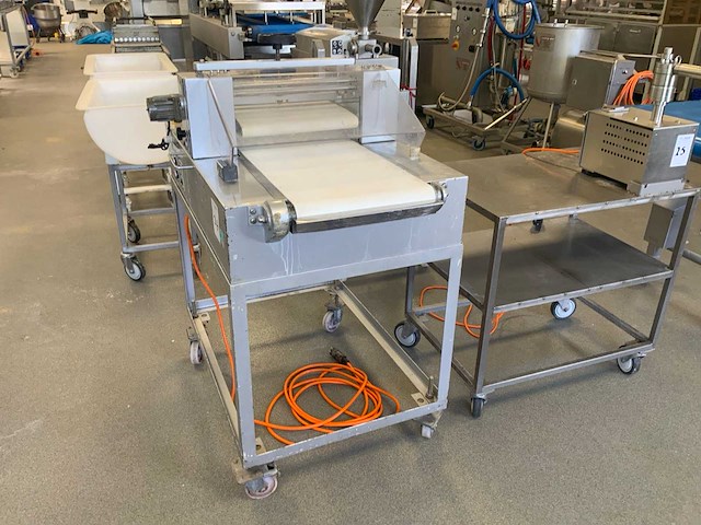 2016 sinmag hs-3s horizontale snijmachine - afbeelding 2 van  5