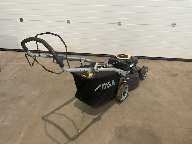 2016 stiga grasmaaier - afbeelding 3 van  5