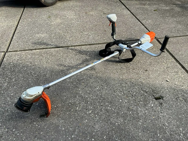 2016 stihl fsa 90 bosmaaier - afbeelding 1 van  7
