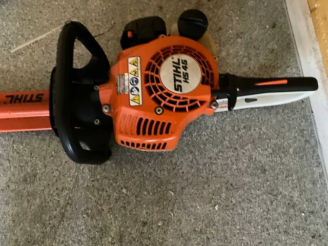 2016 stihl hs 45 heggenschaar - afbeelding 3 van  5
