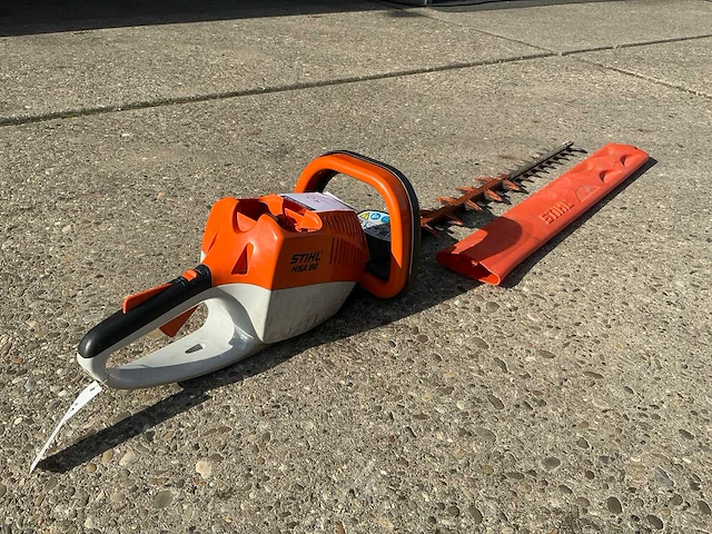 2016 stihl hsa86 heggenschaar - afbeelding 3 van  7