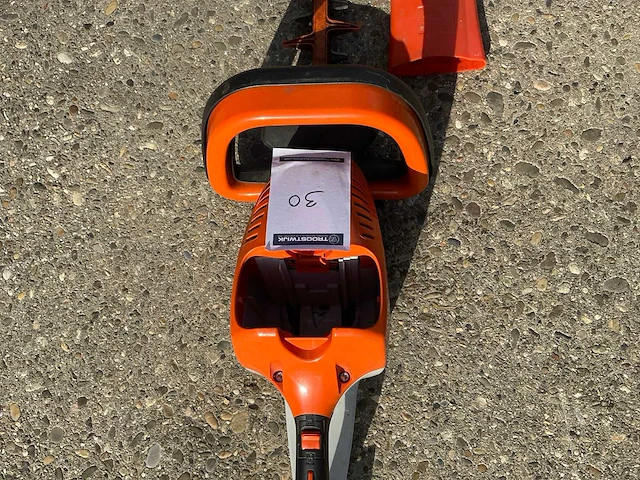 2016 stihl hsa86 heggenschaar - afbeelding 5 van  7