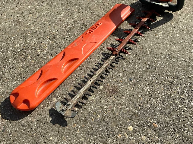 2016 stihl hsa86 heggenschaar - afbeelding 6 van  7