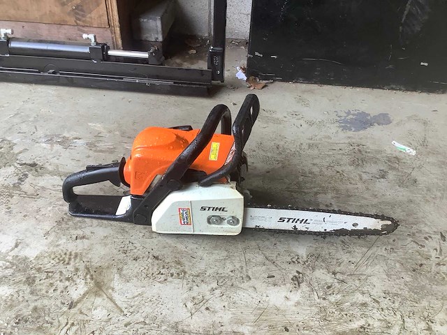 2016 stihl ms170 kettingzaag - afbeelding 3 van  4