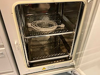 2016 thermo scientific heracell 150i gp laboratorium co2-incubator (2x) - afbeelding 2 van  11