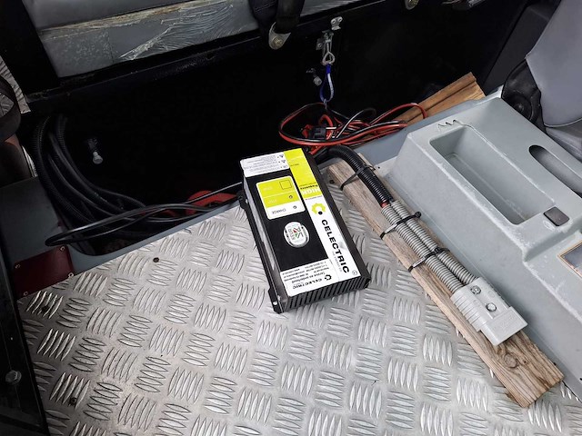 2016 towrite 10 seat disabled vehicle touringcar - afbeelding 5 van  22