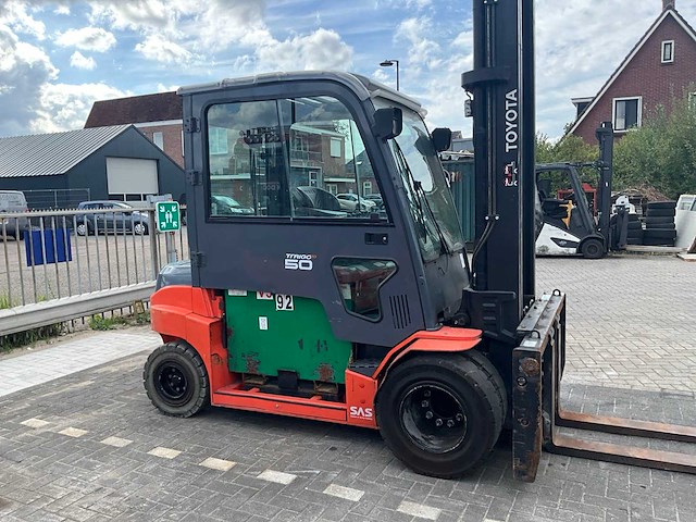 2016 toyota 8fmbt50 vorkheftruck - afbeelding 18 van  23