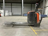 2016 toyota lpe200 elektrische palletwagen met platform - afbeelding 12 van  13