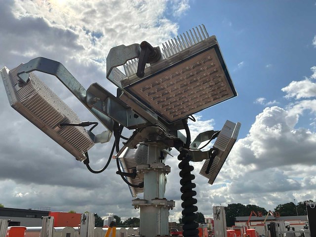 2016 trime x-chain a0002 stationaire lichtmast - afbeelding 7 van  17