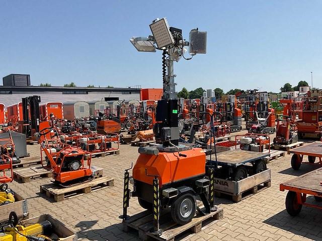 2016 trime x-chain stationaire lichtmast - afbeelding 15 van  18