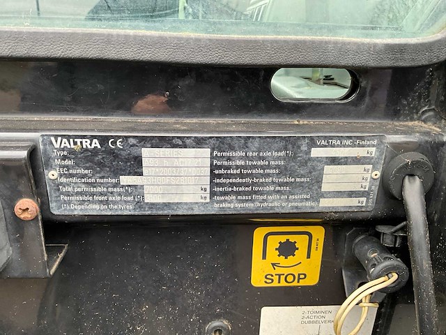 2016 valtra a93 h vierwielaangedreven landbouwtractor - afbeelding 19 van  26