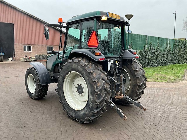 2016 valtra a93 h vierwielaangedreven landbouwtractor - afbeelding 20 van  26