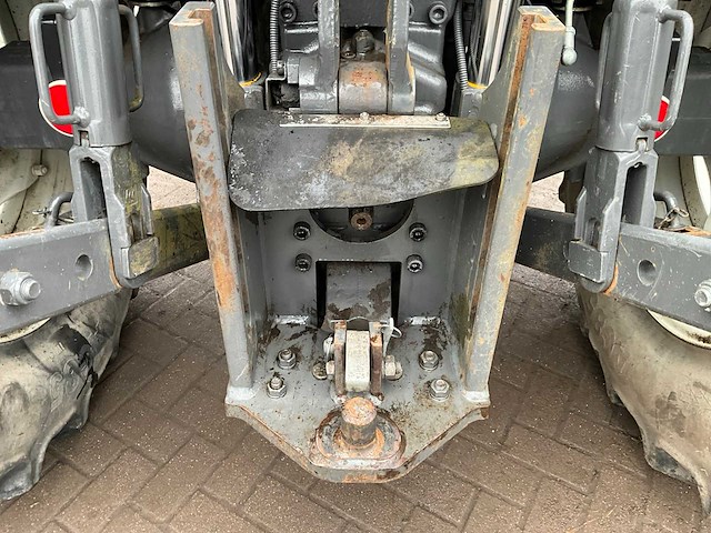 2016 valtra a93 h vierwielaangedreven landbouwtractor - afbeelding 8 van  26