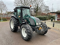 2016 valtra a93 h vierwielaangedreven landbouwtractor - afbeelding 1 van  26