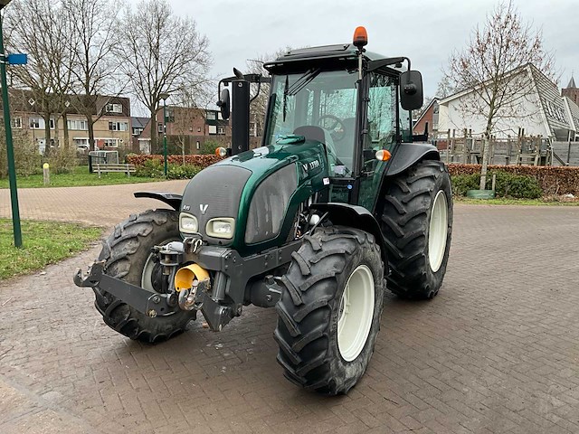 2016 valtra a93 h vierwielaangedreven landbouwtractor - afbeelding 12 van  26