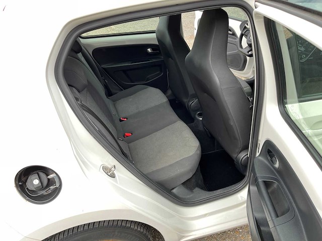 2016 volkswagen 1.0 move up bluem. personenauto jg-037-v - afbeelding 14 van  27