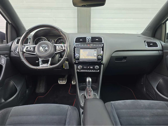 2016 volkswagen polo 1.8 tsi gti automaat personenauto - afbeelding 2 van  18