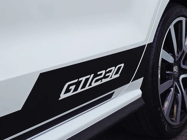 2016 volkswagen polo 1.8 tsi gti automaat personenauto - afbeelding 8 van  18