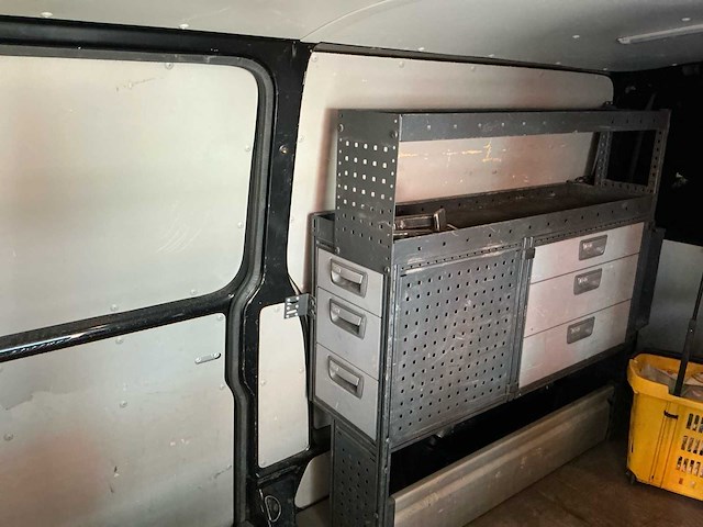 2016 volkswagen transporter 2.0 tdi l2h1 bedrijfswagen - afbeelding 21 van  35