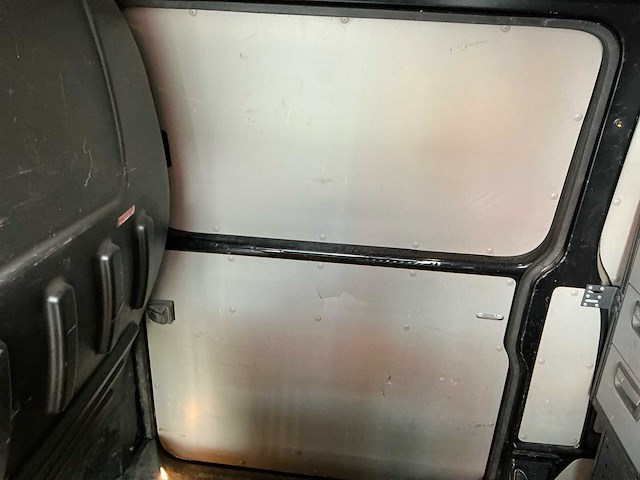 2016 volkswagen transporter 2.0 tdi l2h1 bedrijfswagen - afbeelding 22 van  35