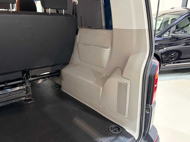 2016 volkswagen transporter caravelle 2.0 tdi - 9-persoon bedrijfswagen - afbeelding 5 van  18