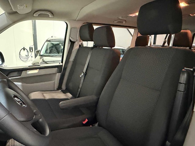 2016 volkswagen transporter caravelle 2.0 tdi - 9-persoon bedrijfswagen - afbeelding 15 van  18