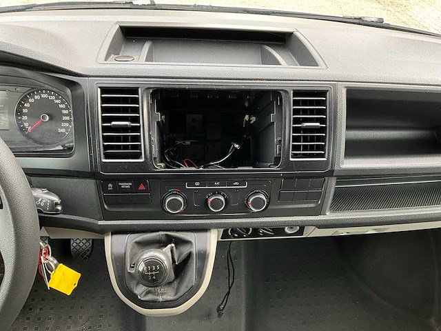 2016 volkswagen transporter kombi 2.0tdi personenbus - afbeelding 18 van  39