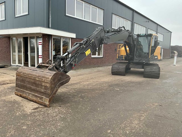 2016 volvo a rupsgraafmachine - afbeelding 1 van  28