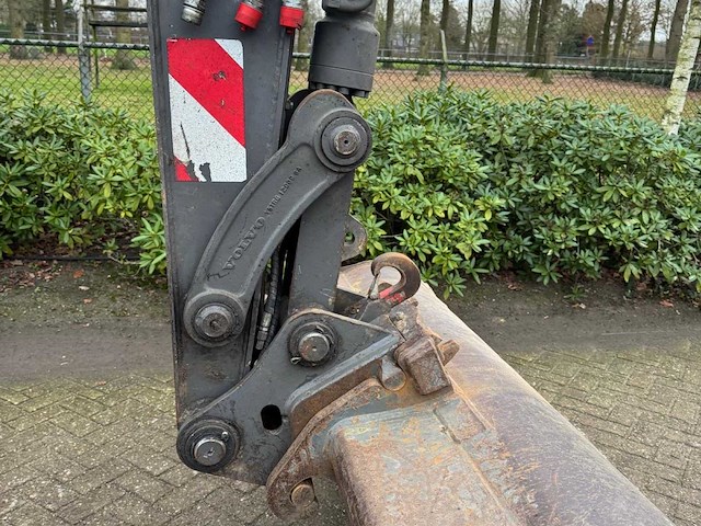 2016 volvo ecr88d rupsgraafmachine - afbeelding 14 van  24