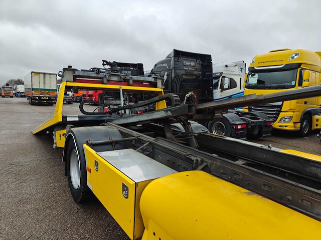 2016 volvo fe320 oprijwagen met autolaadkraan - afbeelding 10 van  43