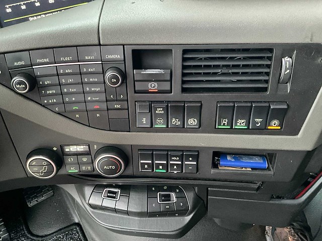 2016 volvo fh500 vrachtwagen - afbeelding 27 van  41