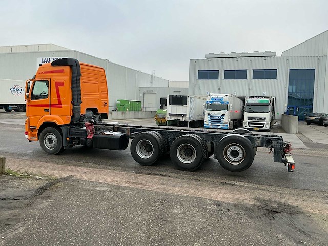 2016 volvo fmx500 vrachtwagen - afbeelding 23 van  40