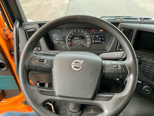 2016 volvo fmx500 vrachtwagen - afbeelding 11 van  40