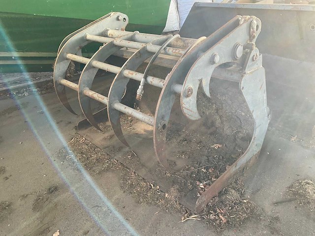 2016 weidemann 1000300955 hydraulische grijpbak - afbeelding 1 van  5