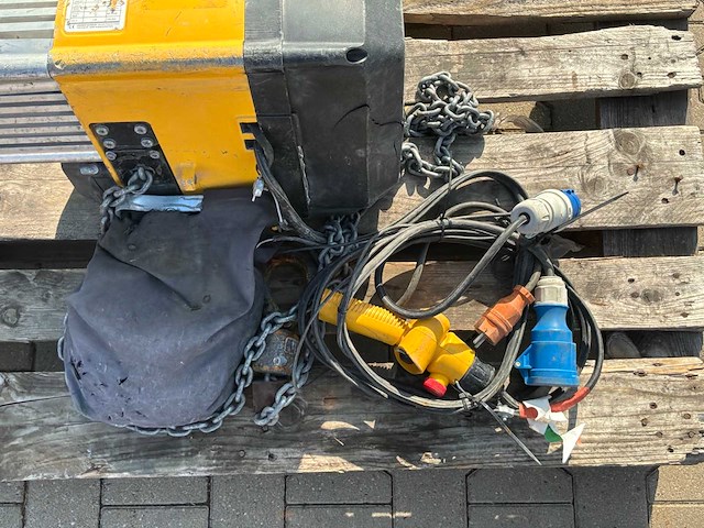 2016 yale cpvf 10-4/1 elektrische kettingtakel - afbeelding 6 van  7