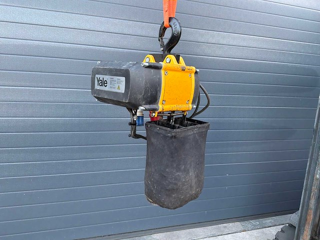 2016 yale cpvf 10-8 elektrische kettingtakel 1000kg - afbeelding 1 van  5