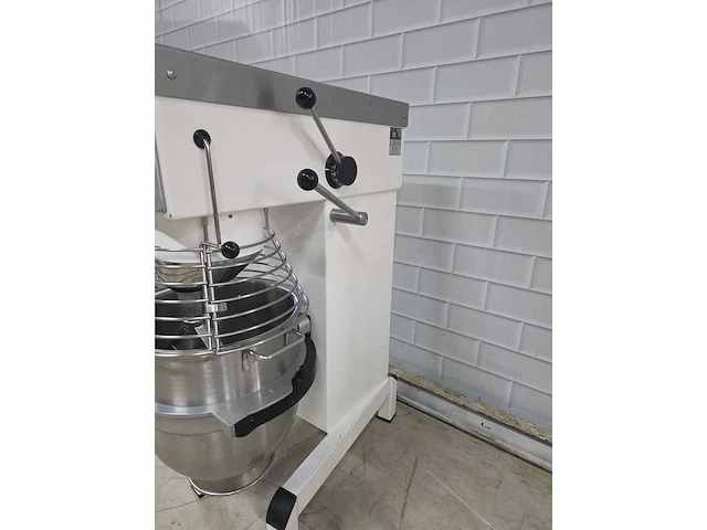 2017 - bear varimixer - ar40/vl1 - planeetmenger - afbeelding 5 van  10