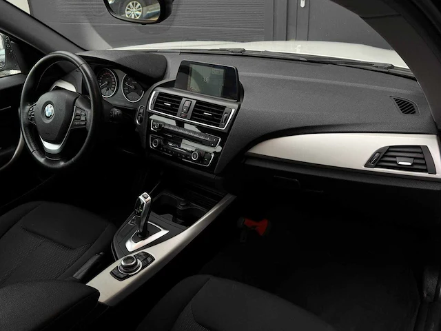 2017 - bmw - 1-serie - 118i executive - pg-676-f iaw - afbeelding 18 van  22