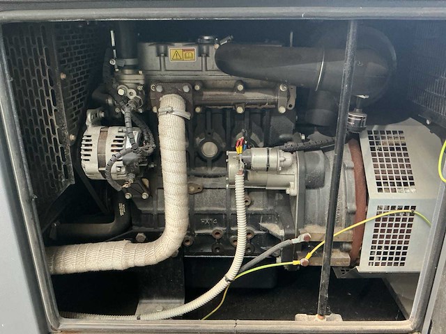 2017 - genset - 16-400 - stroomgenerator/noodstroom aggregaat - afbeelding 1 van  7