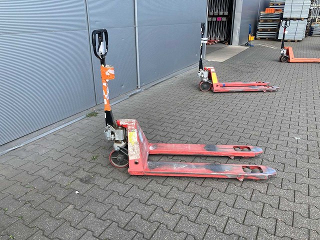 2017 - hpt-a - palletwagen 2500kg - afbeelding 2 van  4