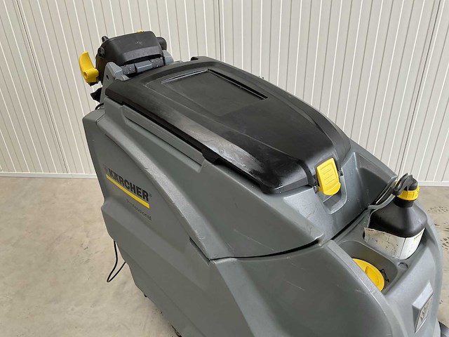 2017 - karcher - b 80 w bp dose fleet - schrob-/zuigmachine - afbeelding 6 van  10