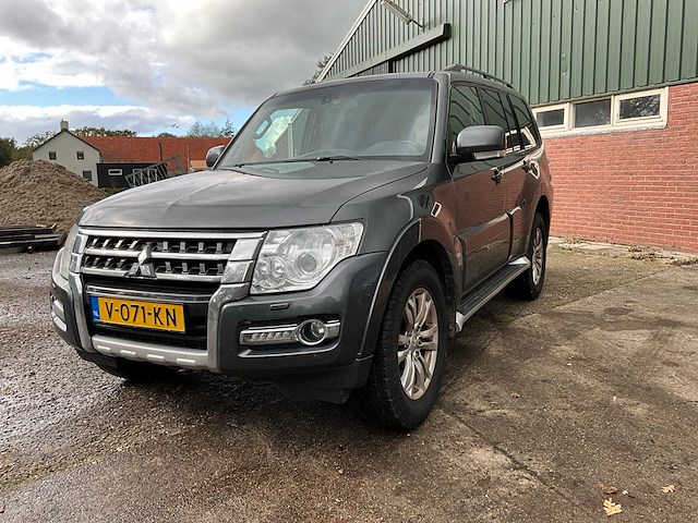 2017 - mitsubishi - pajero - bedrijfswagen - afbeelding 5 van  48