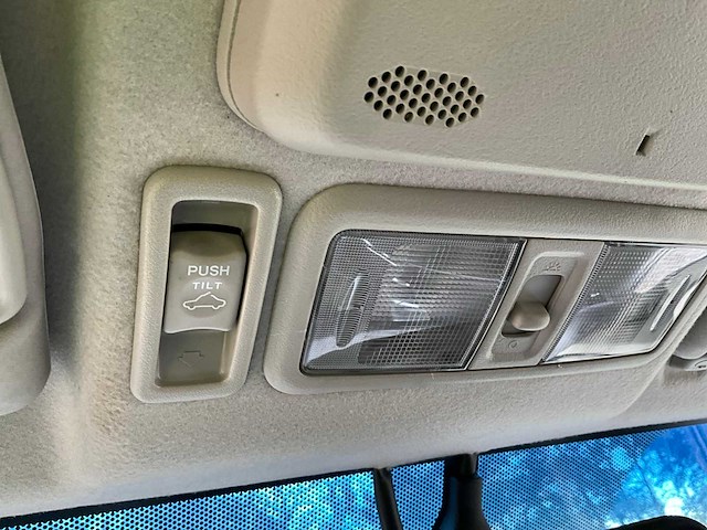 2017 - mitsubishi - pajero - bedrijfswagen - afbeelding 41 van  48