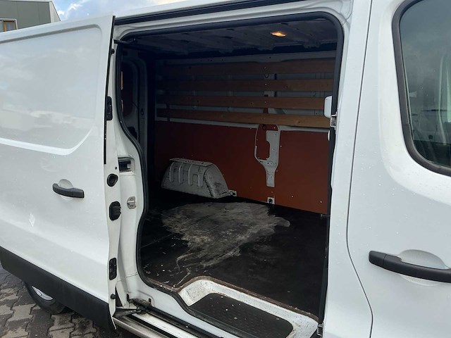 2017 - nissan - nv300 - 1.6 dci l2h1 acenta - bedrijfswagen - afbeelding 10 van  13