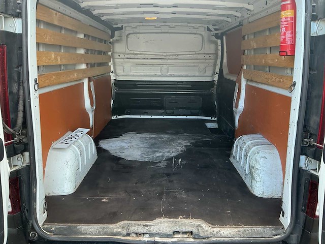 2017 - nissan - nv300 - 1.6 dci l2h1 acenta - bedrijfswagen - afbeelding 9 van  13